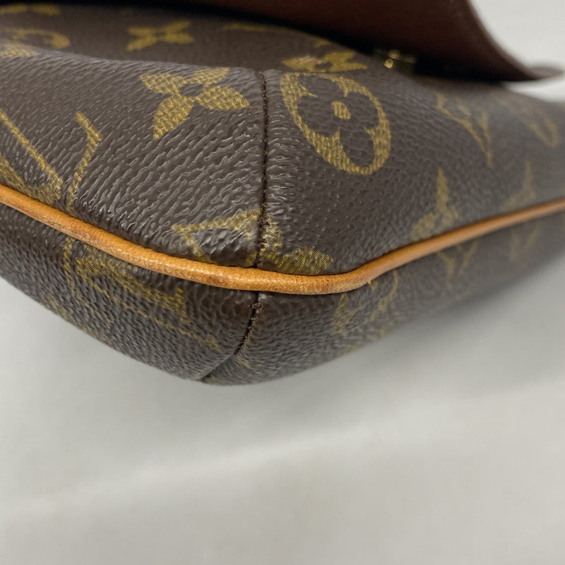 【6ia0847-h】ルイヴィトン ショルダーバッグ モノグラム ミュゼットサルサショートストラップ M51258 ブラウン【中古】レディース