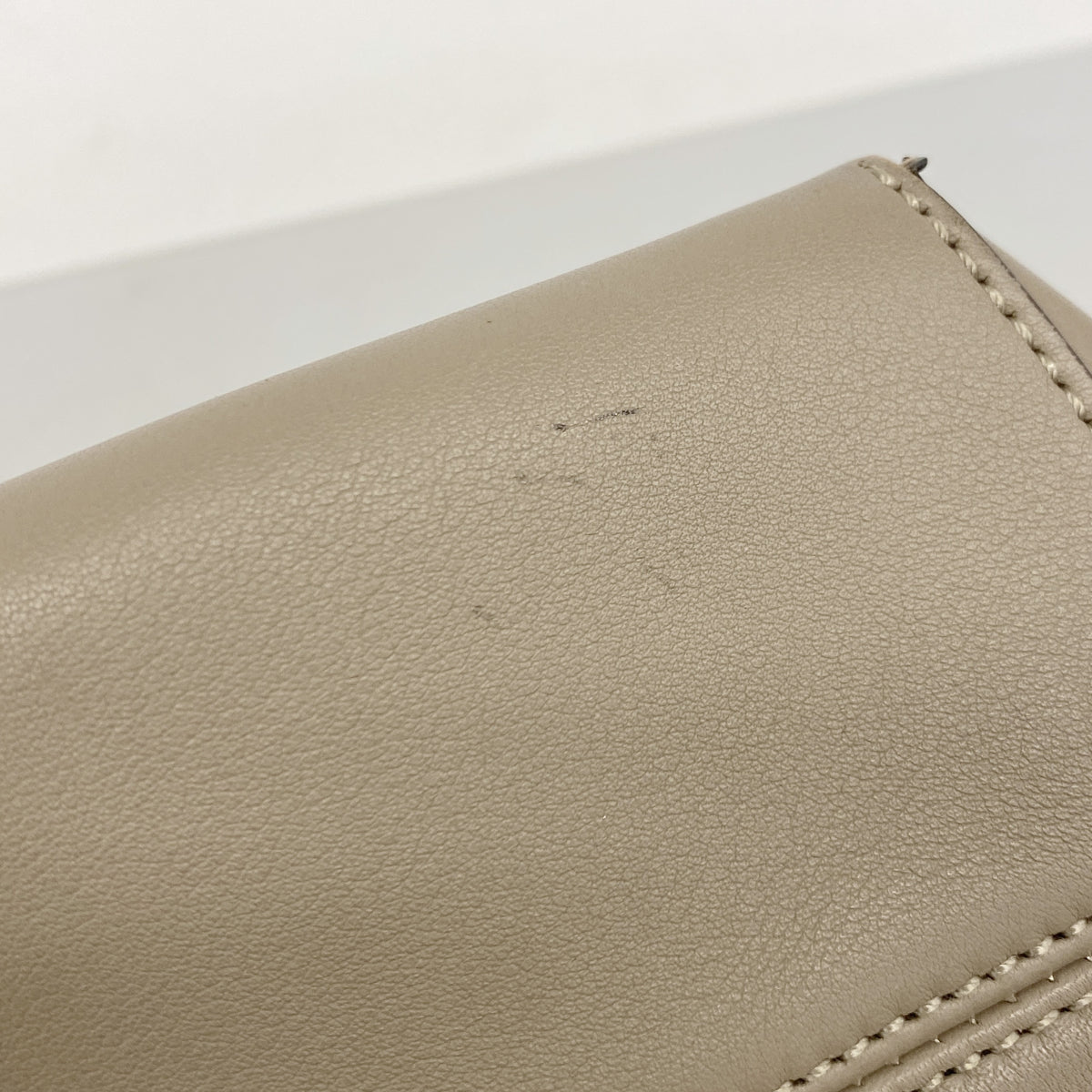 【6ia0849-h】フェンディ ハンドバッグ バイザウェイ レザー ベージュ シルバー金具 2wayバッグ【中古】レディース