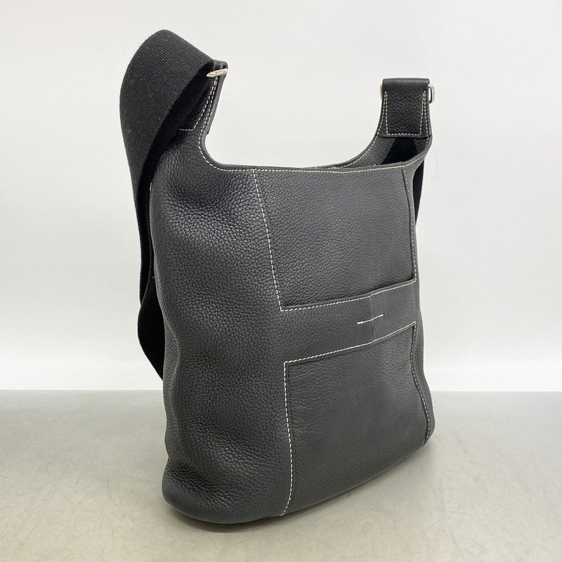 【6ia0872】エルメス ショルダーバッグ グッドニュースPM トリヨンクレマンス ブラック シルバー金具 □L刻印【中古】レディース