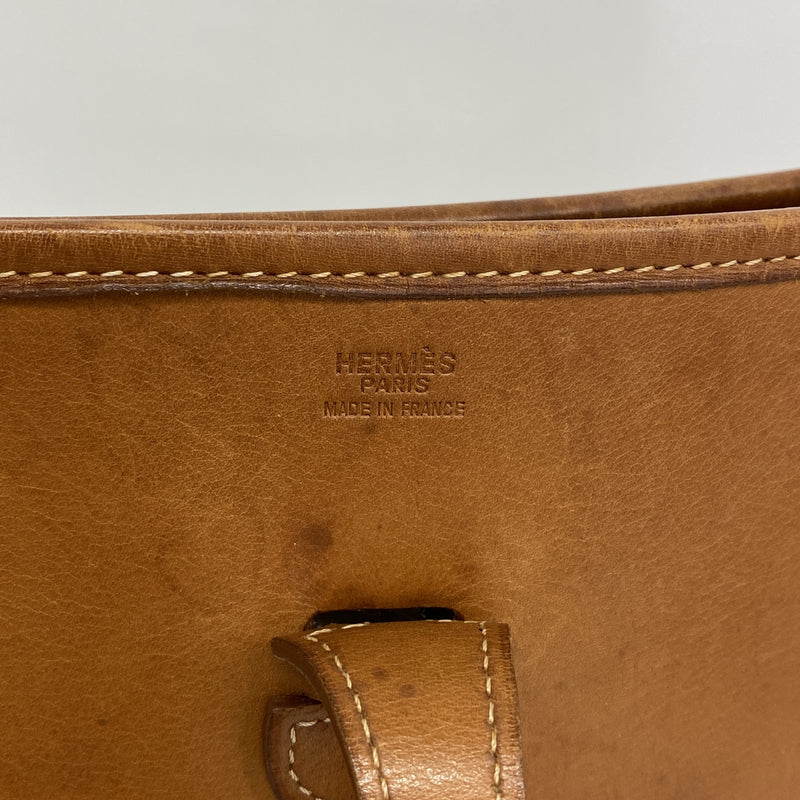 【6ia0874】エルメス ショルダーバッグ エヴリン1PM ヴァッシュ ナチュラル シルバー金具 □C刻印【中古】レディース