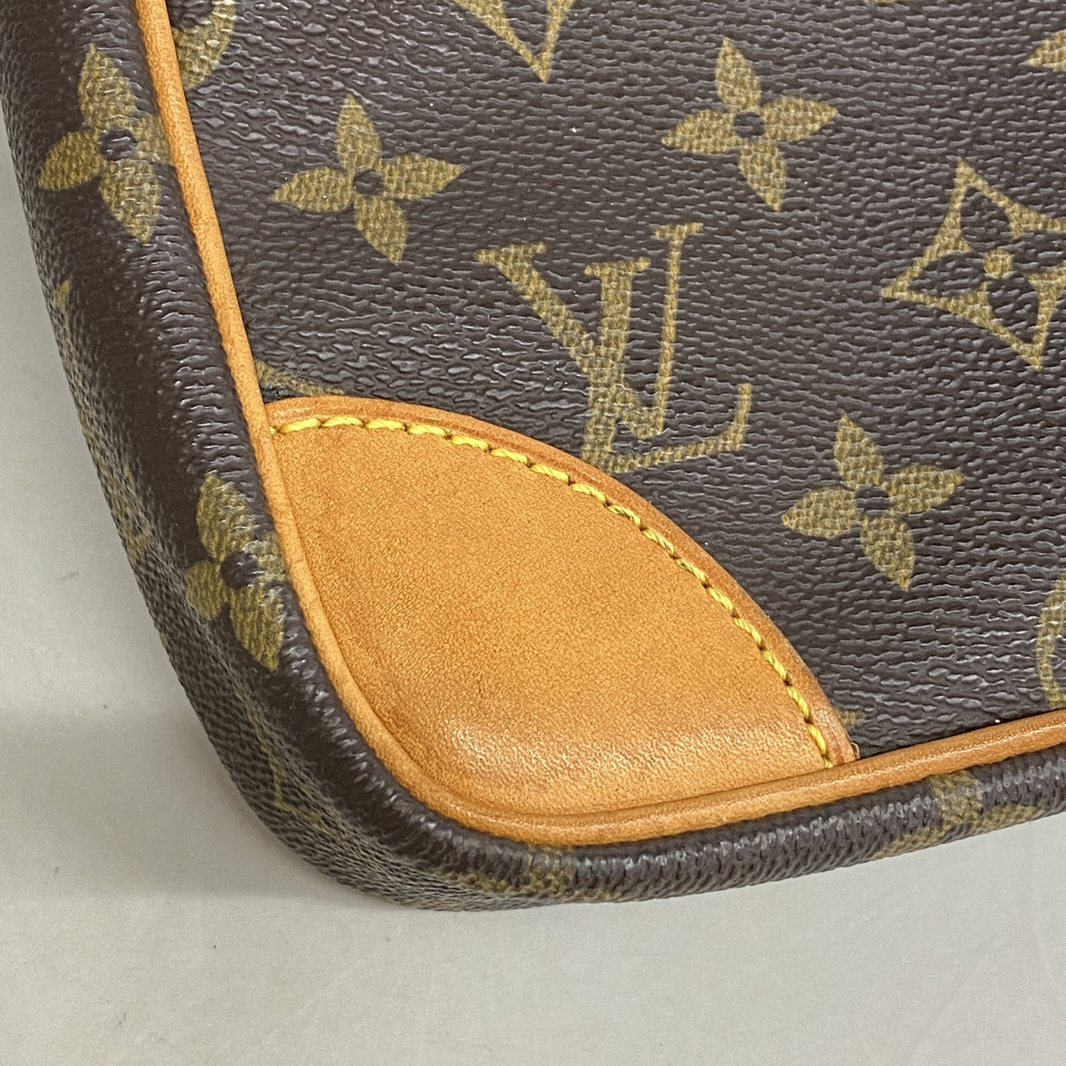 【6ia0895】ルイヴィトン ショルダーバッグ モノグラム ダヌーブ M45266 ブラウン【中古】レディース