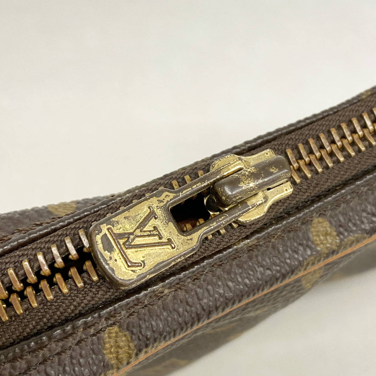 【6ia0902】ルイヴィトン クラッチバッグ モノグラム マルリードラゴンヌPM M51827 ブラウン【中古】レディース