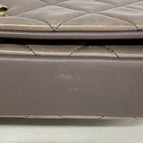 【6ia0939】シャネル ショルダーバッグ マトラッセ チェーンショルダー ラムスキン グレージュ ゴールド金具【中古】レディース