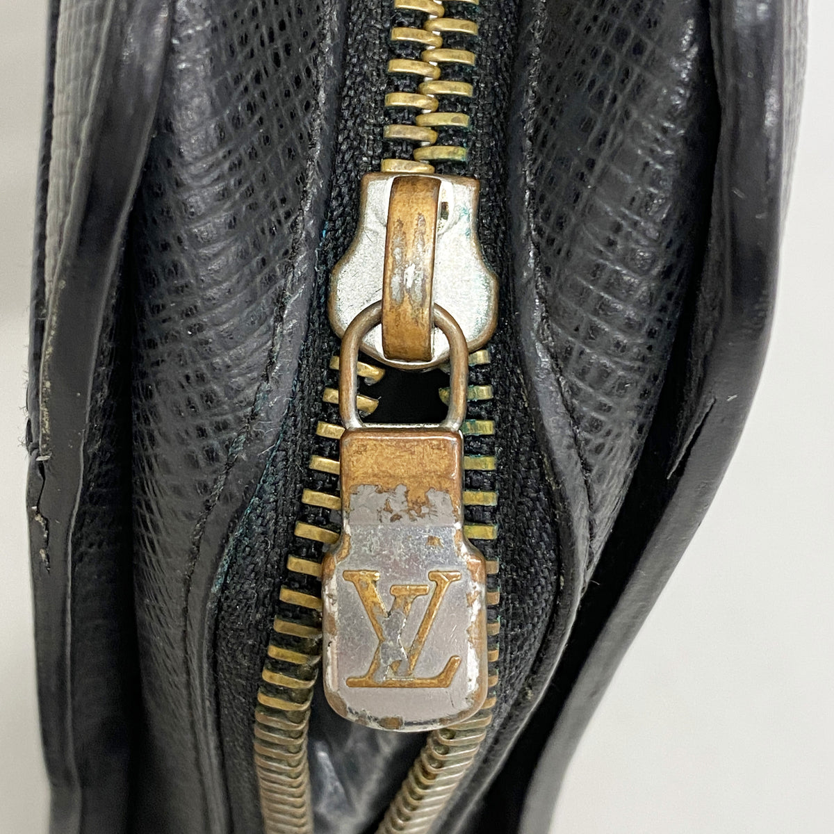 【6ia0958】ルイヴィトン クラッチバッグ タイガ バイカル M30182 アルドワーズ【中古】メンズ