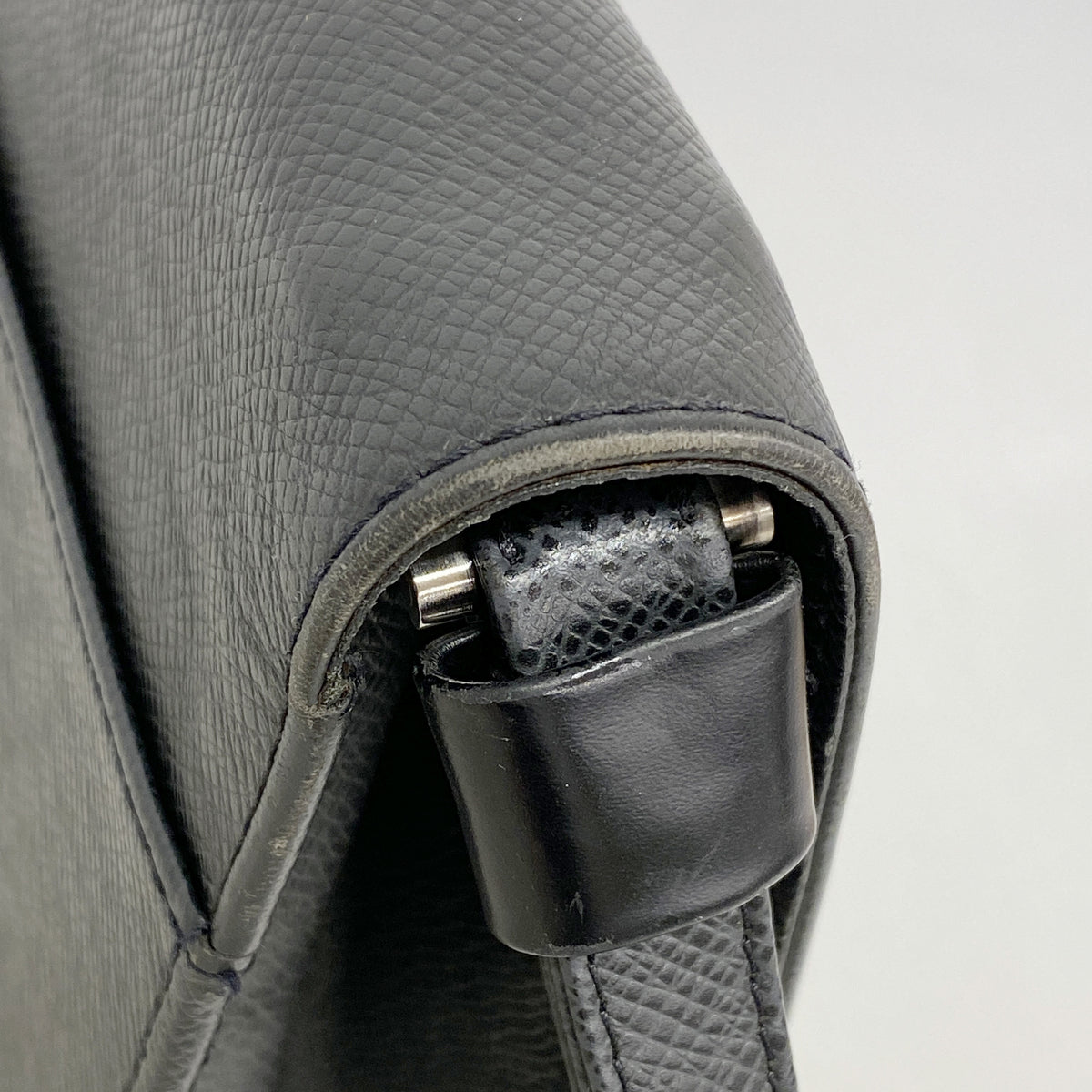 【6ia0959】ルイヴィトン クラッチバッグ タイガ セレンガ M30782 アルドワーズ【中古】メンズ