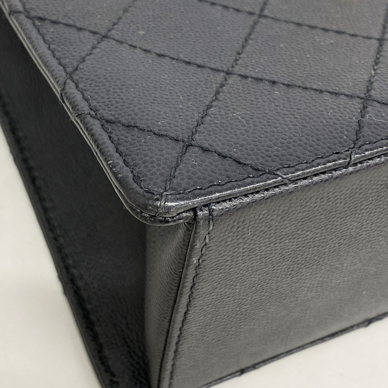 【6ia0983】シャネル ショルダーバッグ マトラッセ チェーンショルダー キャビアスキン ブラック ゴールド金具【中古】レディース
