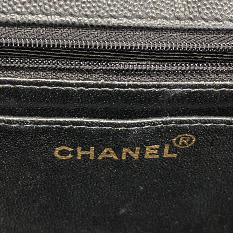【6ia0983】シャネル ショルダーバッグ マトラッセ チェーンショルダー キャビアスキン ブラック ゴールド金具【中古】レディース