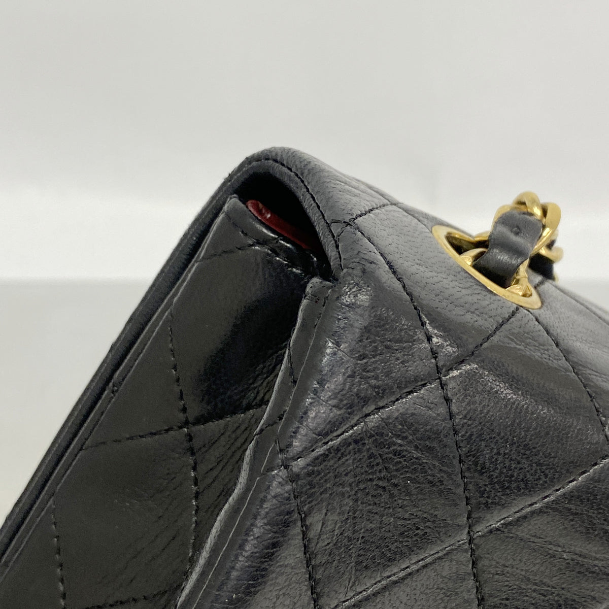 【6ia0985】シャネル ショルダーバッグ マトラッセ チェーンショルダー ラムスキン ブラック ゴールド金具【中古】レディース