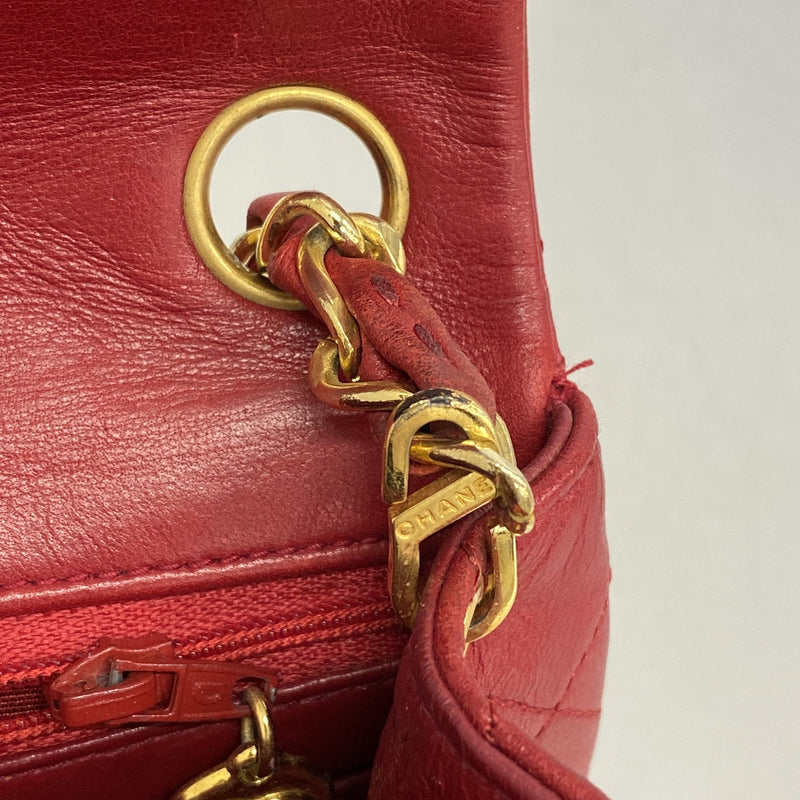 【6ia0986】シャネル ショルダーバッグ ミニマトラッセ チェーンショルダー ラムスキン レッド ゴールド金具【中古】レディース