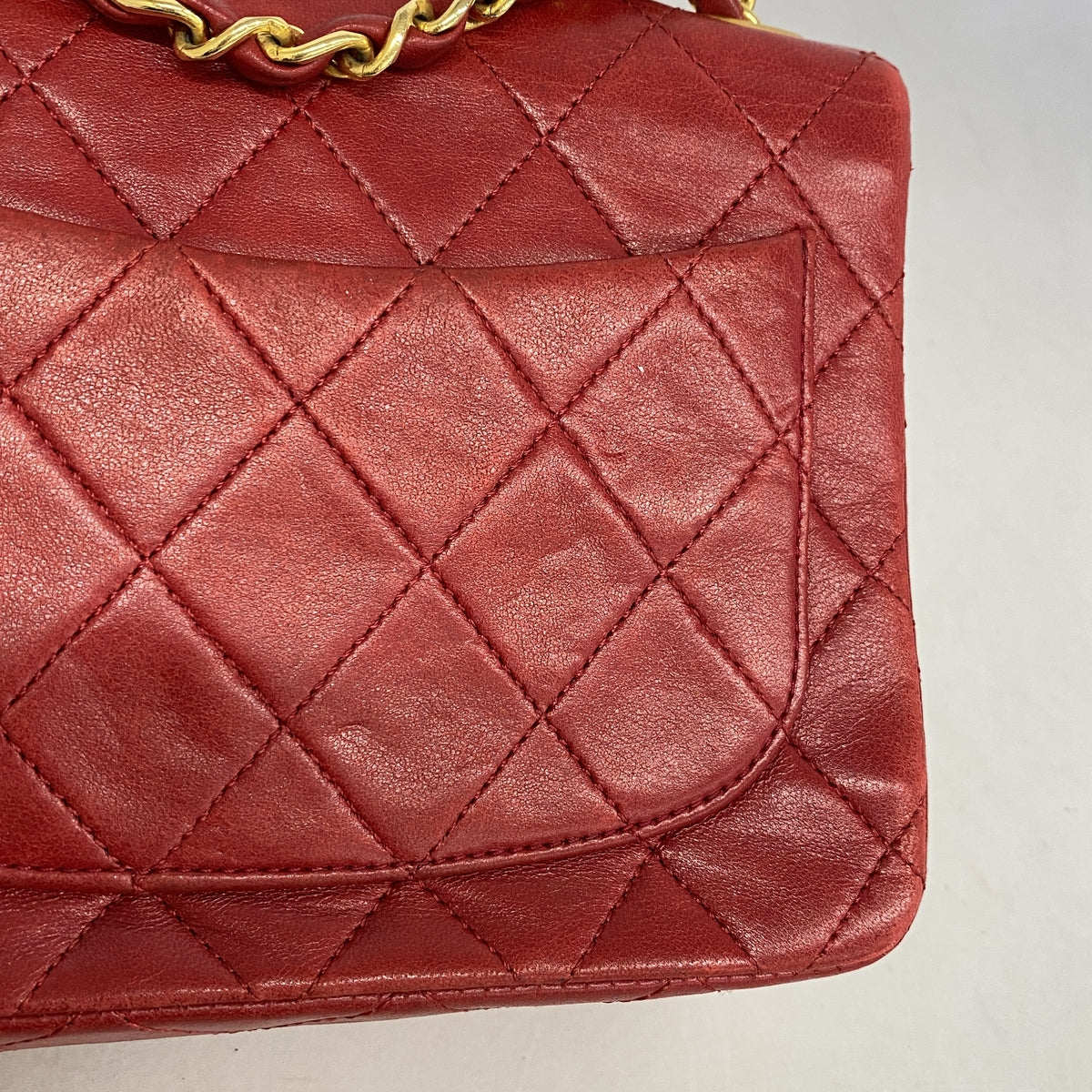 【6ia0986】シャネル ショルダーバッグ ミニマトラッセ チェーンショルダー ラムスキン レッド ゴールド金具【中古】レディース