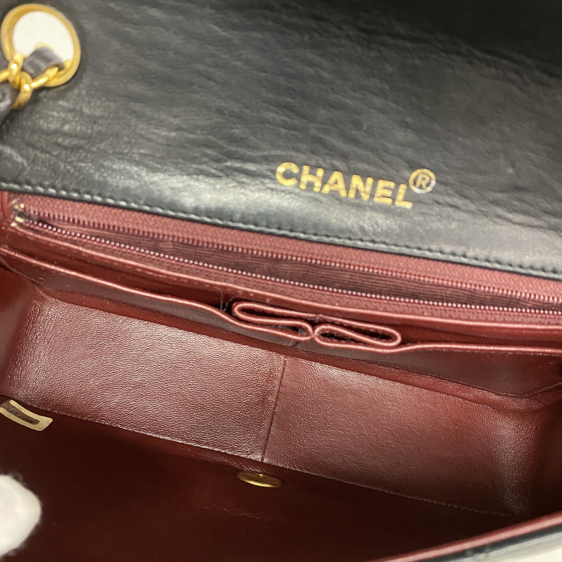 【6ia0987】シャネル ショルダーバッグ マトラッセ チェーンショルダー ラムスキン ブラック ゴールド金具【中古】レディース