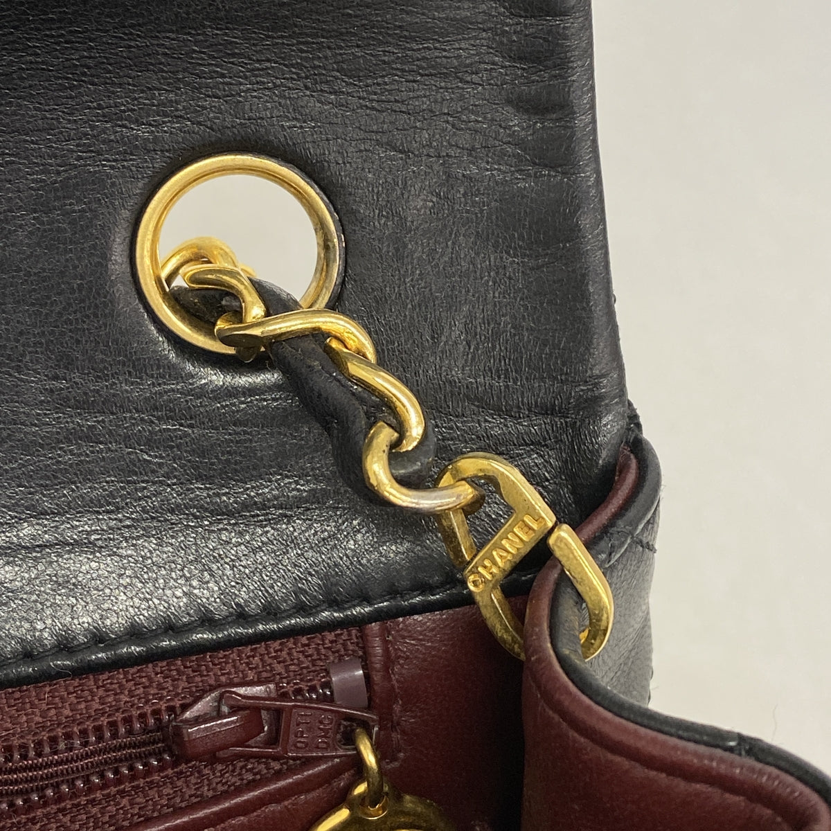 【6ia0987】シャネル ショルダーバッグ マトラッセ チェーンショルダー ラムスキン ブラック ゴールド金具【中古】レディース