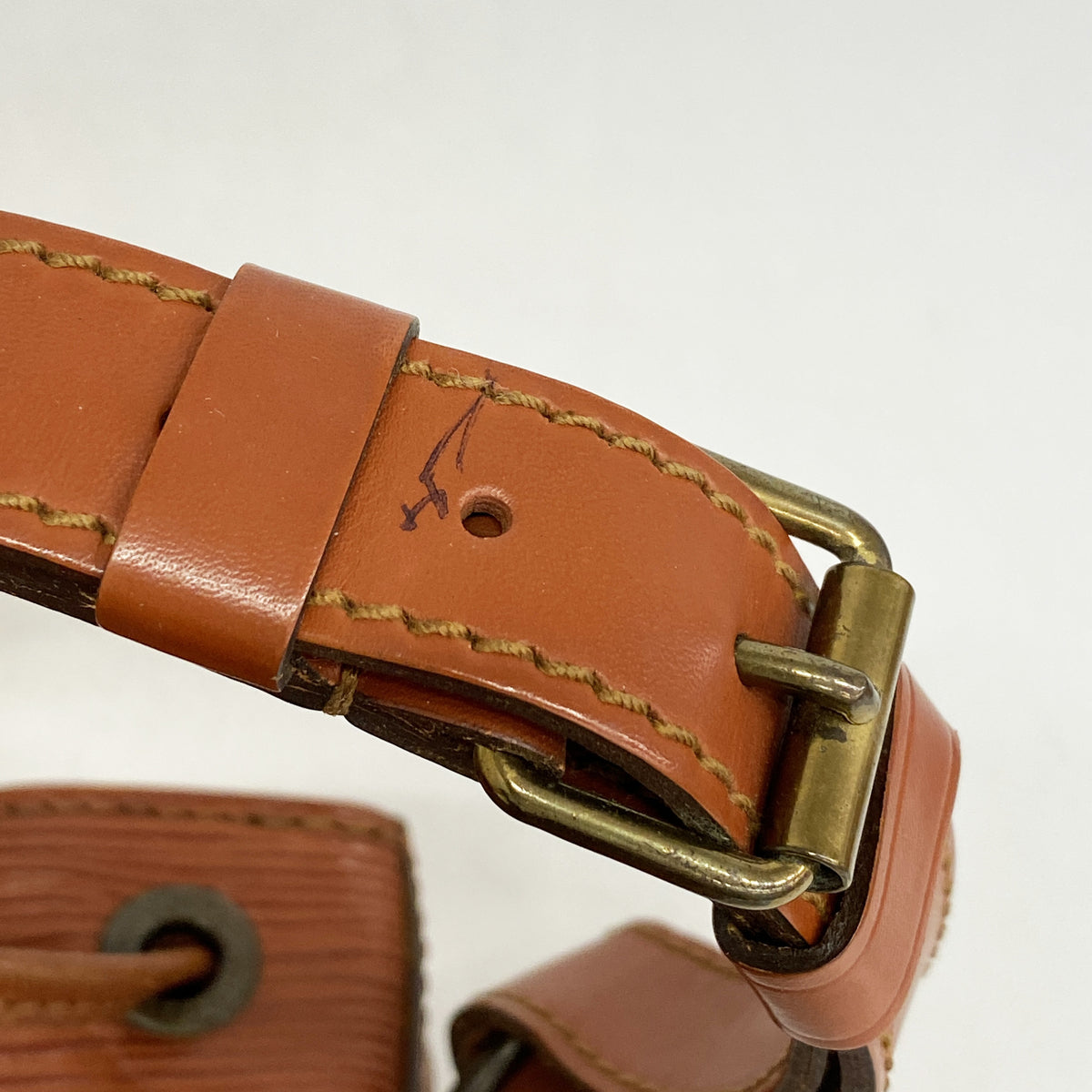 【6ia0989】ルイヴィトン ショルダーバッグ エピ プチノエ M44103 ケニアブラウン【中古】レディース