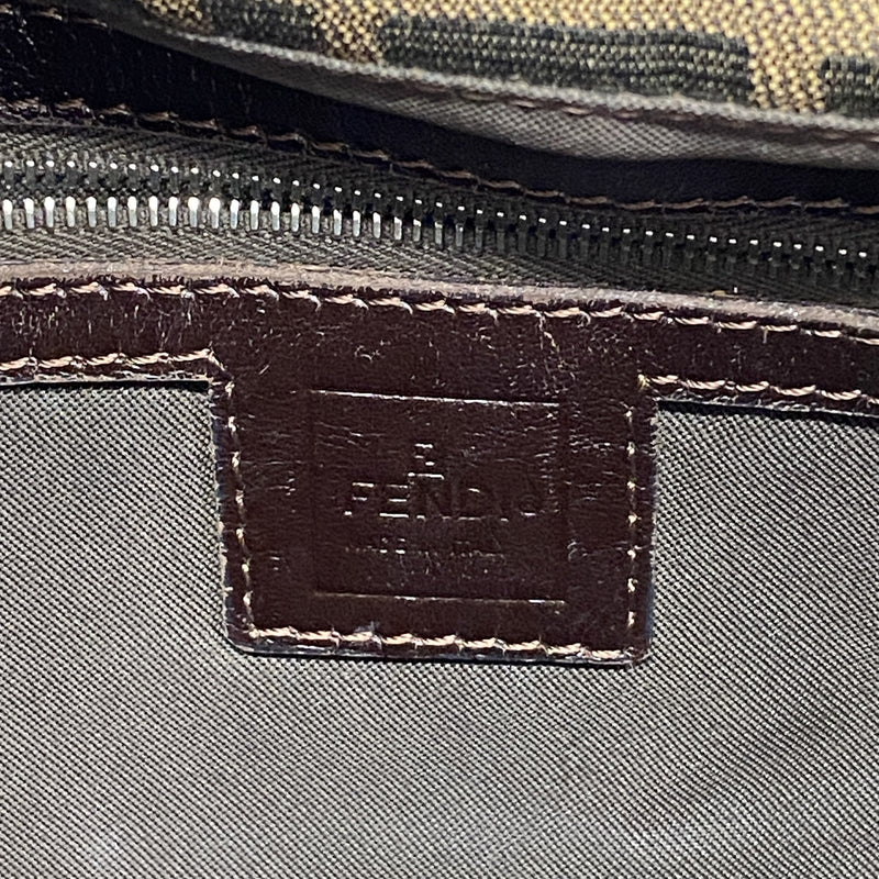 【6ia1017】フェンディ ショルダーバッグ ズッカ ナイロンキャンバス ブラウン シルバー金具【中古】レディース