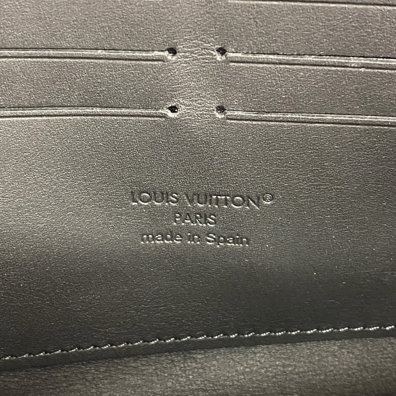 【6ia1024】ルイヴィトン 長財布 モノグラム・トリヨン ジッピーウォレットホリゾンタル M11721 ブラック【中古】メンズ
