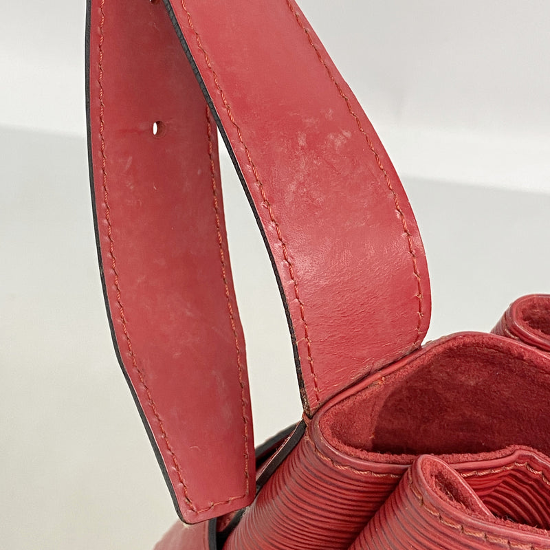 【6ia1051】ルイヴィトン ショルダーバッグ エピ サックデポールGM M80197 カスティリアンレッド【中古】レディース