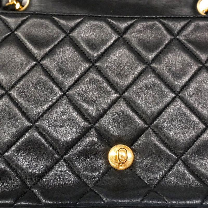 【6ia1065】シャネル ショルダーバッグ ダイアナ チェーンショルダー ラムスキン ブラック ゴールド金具【中古】レディース