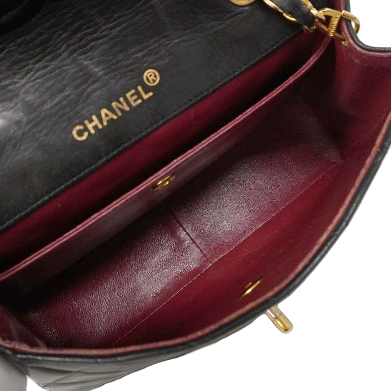 【6ia1079】シャネル ショルダーバッグ マトラッセ チェーンショルダー ラムスキン ブラック ゴールド金具【中古】レディース