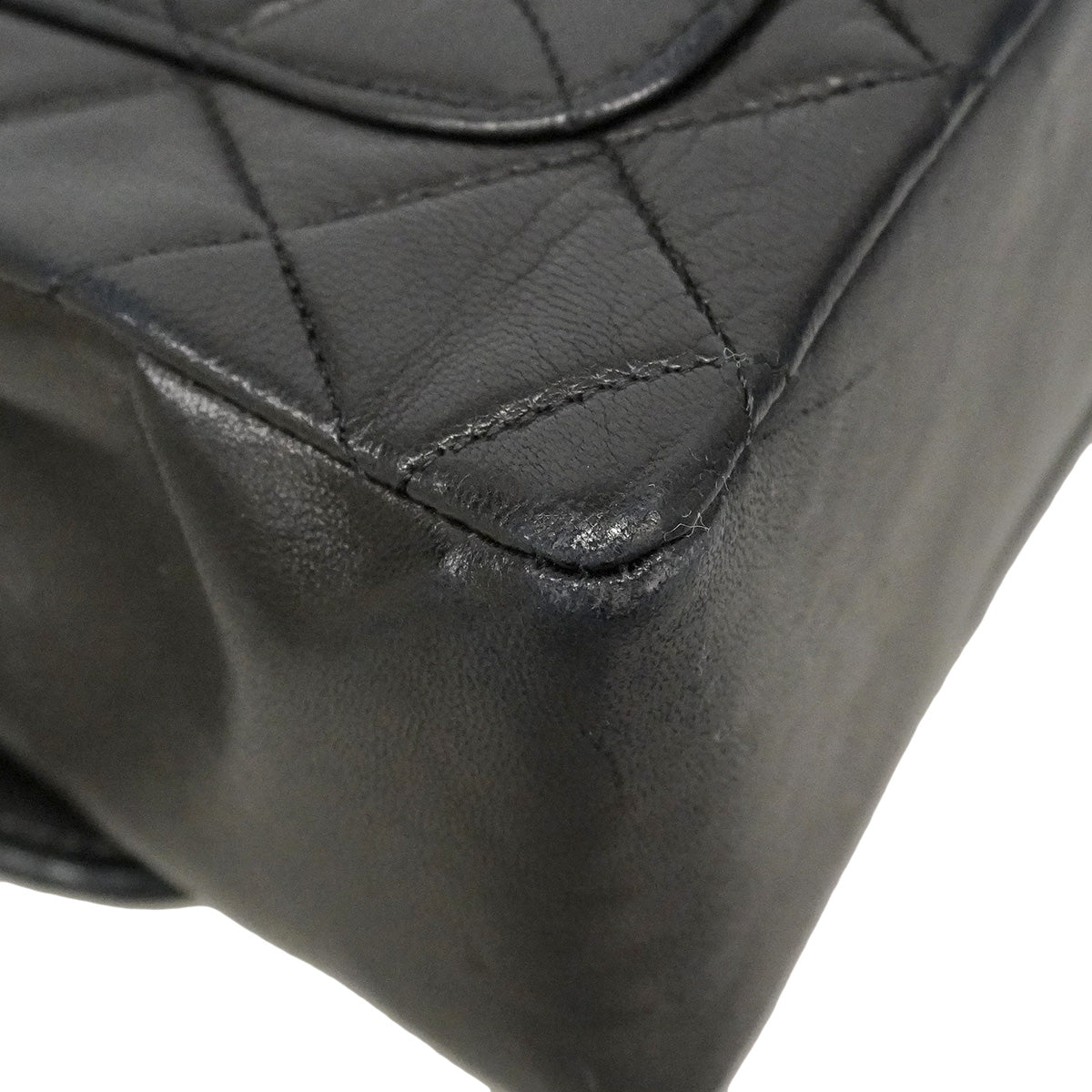 【6ia1079】シャネル ショルダーバッグ マトラッセ チェーンショルダー ラムスキン ブラック ゴールド金具【中古】レディース