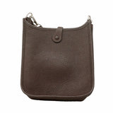 【6ia1096】エルメス ショルダーバッグ エヴリンTPM トリヨンクレマンス ルージュセリエ シルバー金具 Z刻印【中古】レディース