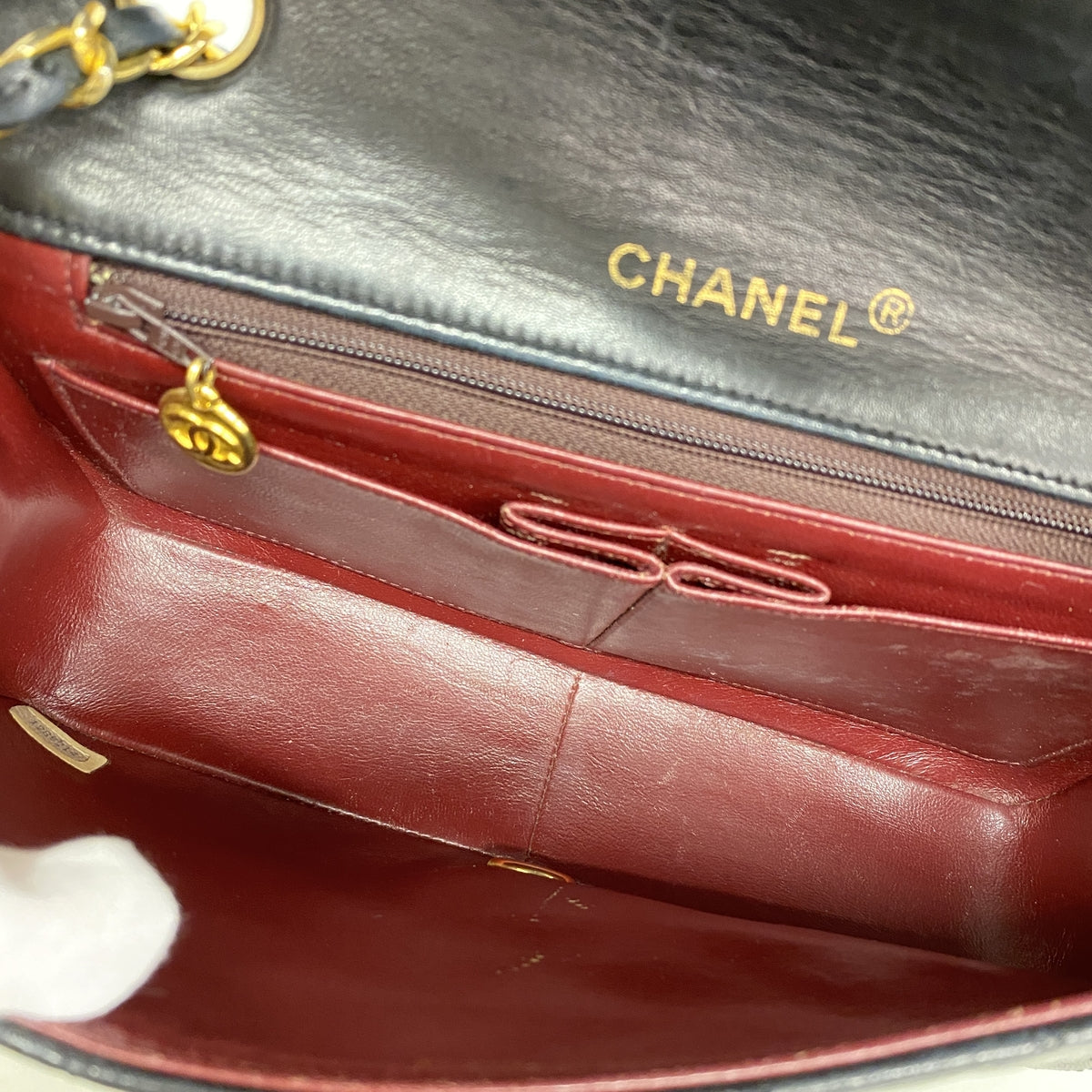 【6ia1107】シャネル ショルダーバッグ マトラッセ チェーンショルダー ラムスキン ブラック ゴールド金具【中古】レディース