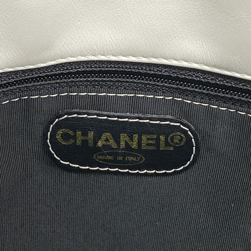 【6ia1123】シャネル トートバッグ ラムスキン ホワイト ブラック ゴールド金具【中古】レディース