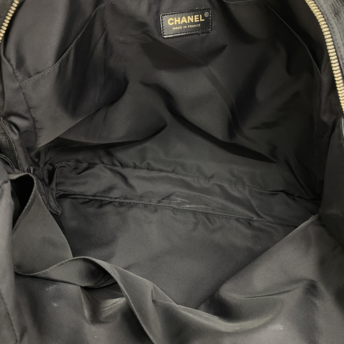 【6ia1205】シャネル ハンドバッグ ニュートラベル ナイロン ブラック シャンパンゴールド金具【中古】レディース