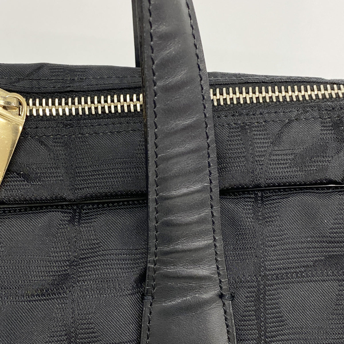 【6ia1205】シャネル ハンドバッグ ニュートラベル ナイロン ブラック シャンパンゴールド金具【中古】レディース