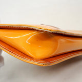 【6ib1254】ルイヴィトン ポーチ ヴェルニ レキシントン M91010 ベージュ【中古】レディース