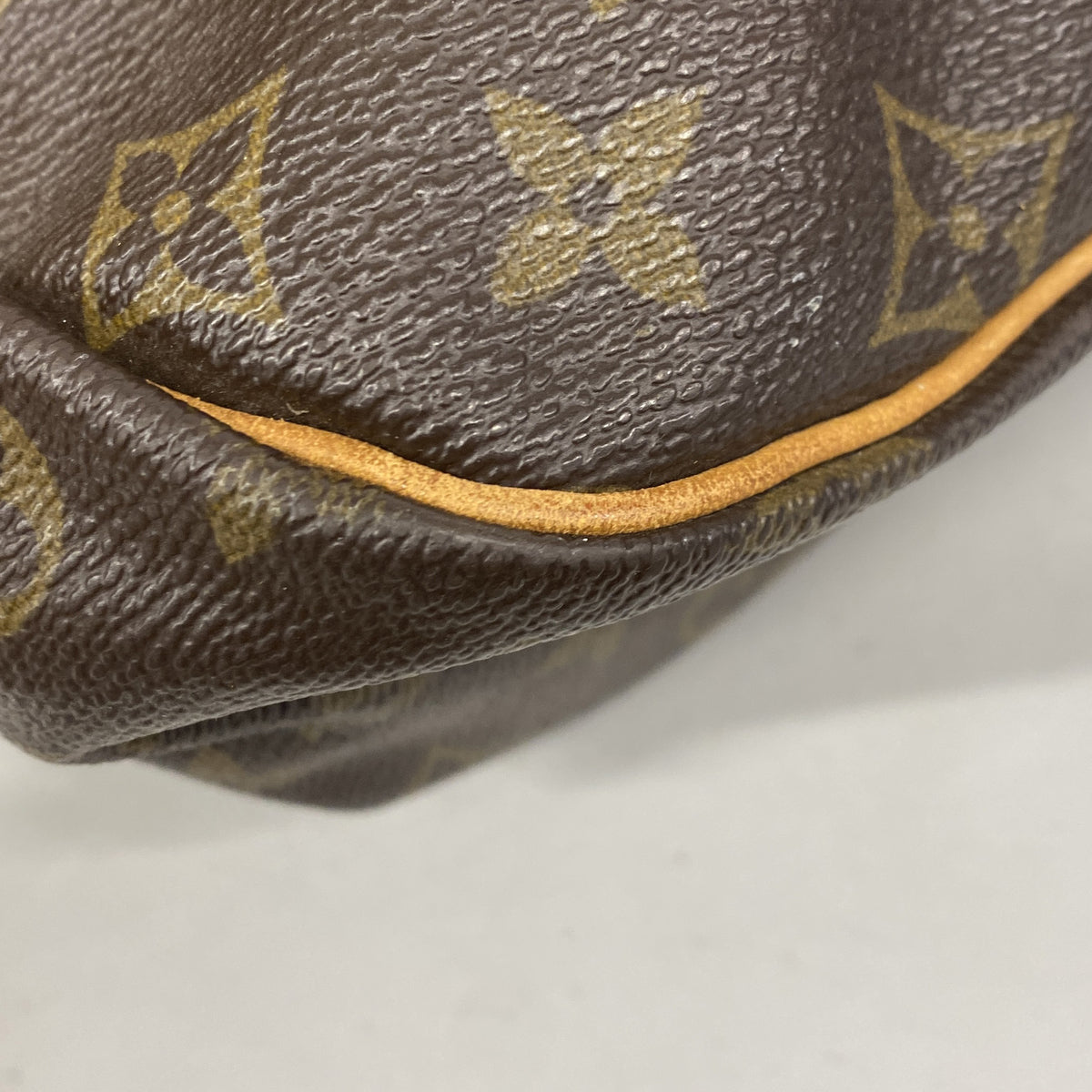 【6ib1296】ルイヴィトン ショルダーバッグ モノグラム ソミュール35 M42254 ブラウン【中古】レディース