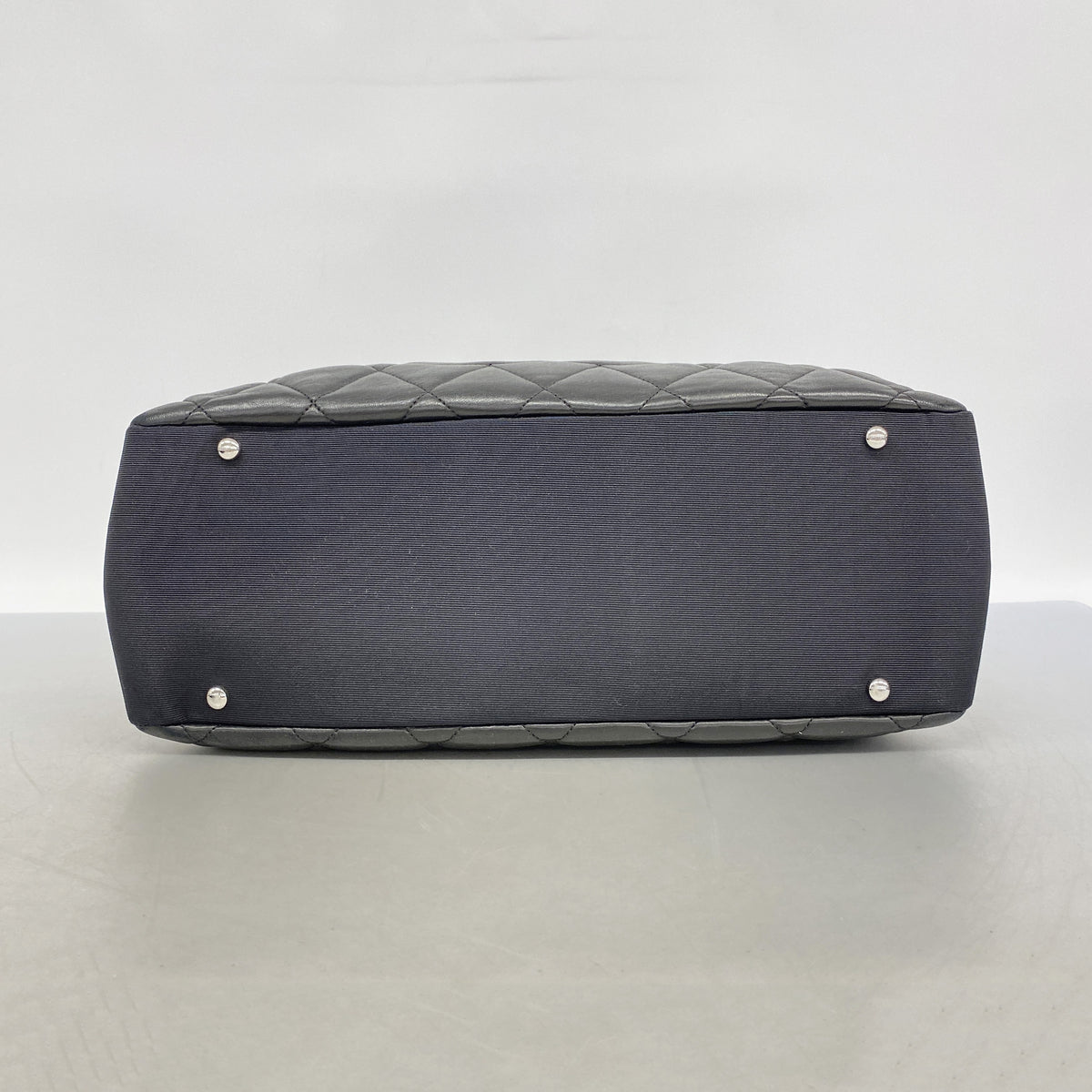 【6ib1324】シャネル チェーントート マトラッセ ラムスキン ブラック シルバー金具【中古】レディース