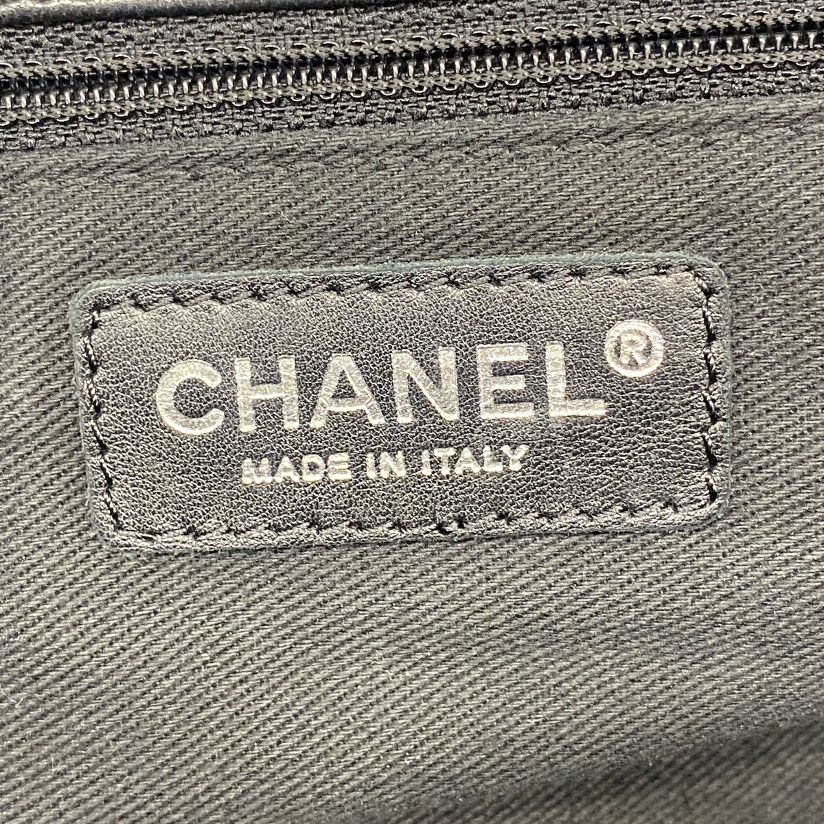 【6ib1338】シャネル ショルダーバッグ チェーンショルダー ラムスキン ブラック シルバー金具【中古】レディース