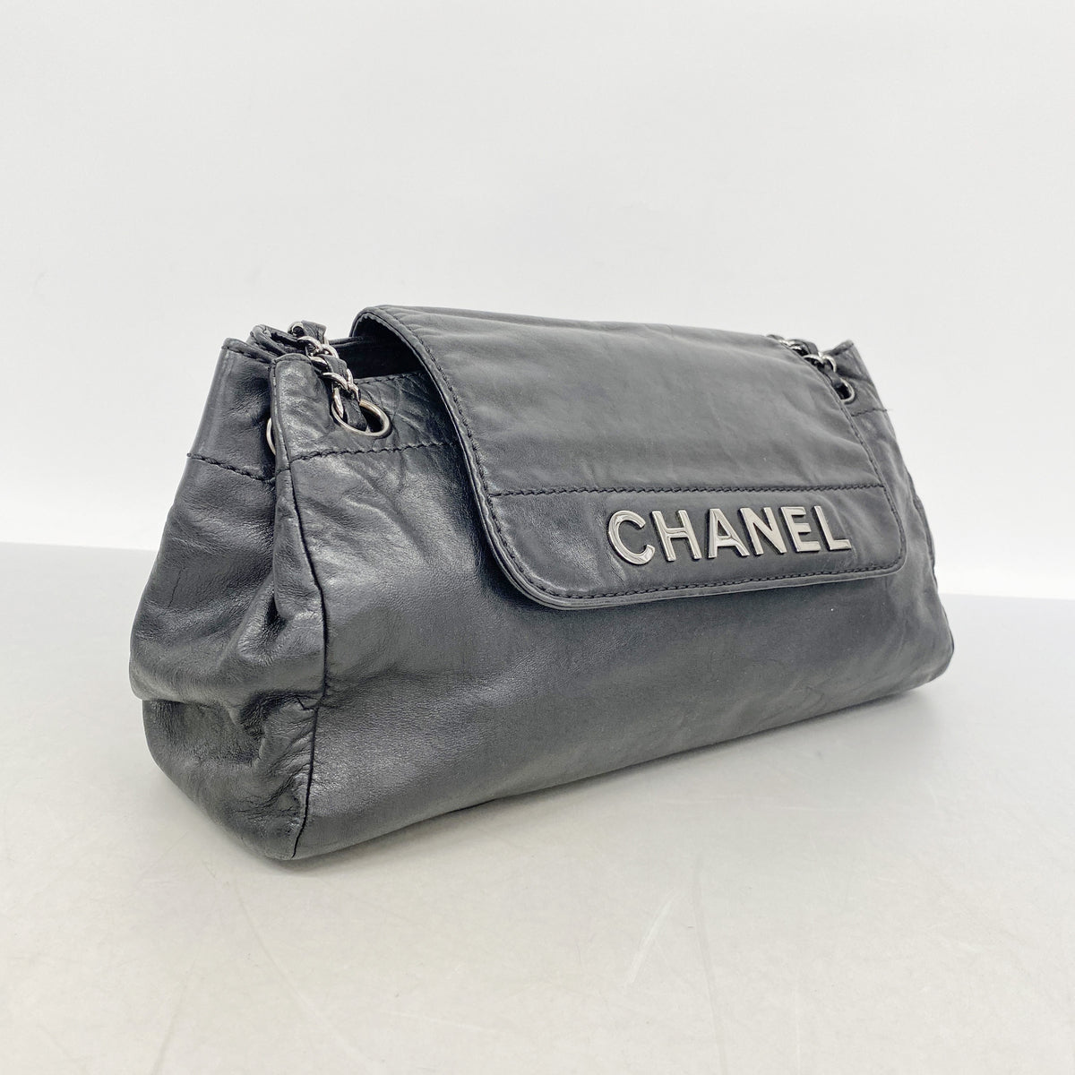 【6ib1338】シャネル ショルダーバッグ チェーンショルダー ラムスキン ブラック シルバー金具【中古】レディース