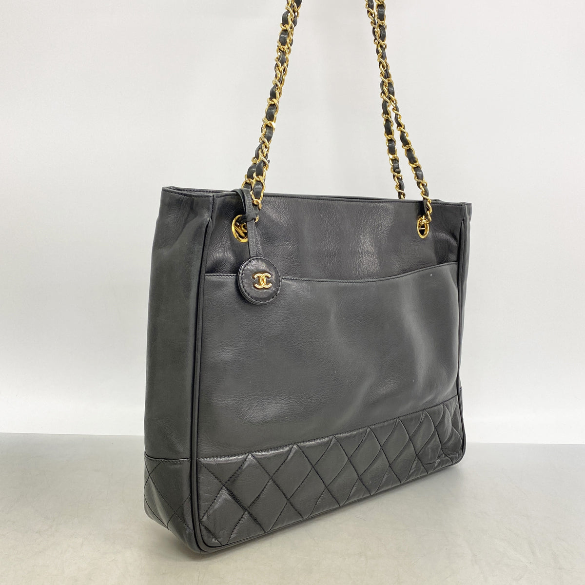 【6ib1366】シャネル チェーントート マトラッセ ラムスキン ブラック ゴールド金具【中古】レディース