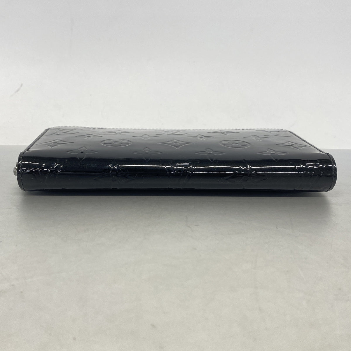 【6ib1385】ルイヴィトン 長財布 ヴェルニ ジッピーウォレット M90075 ノワールマニエティック【中古】メンズ