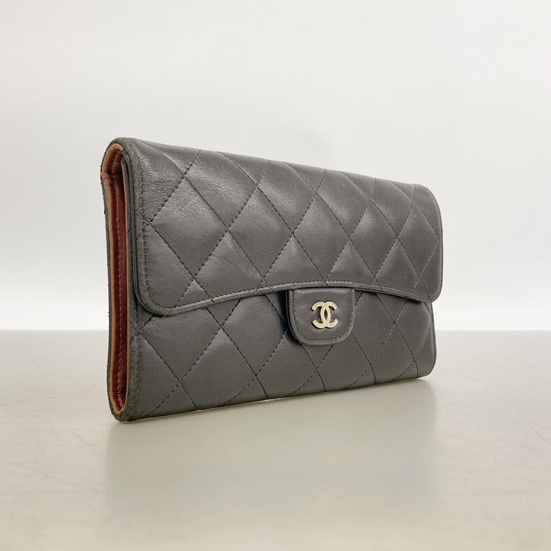 【6ib1396】シャネル 三つ折り長財布 マトラッセ ラムスキン ブラック シルバー金具【中古】レディース