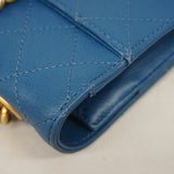 【6ib1398】シャネル ショルダーバッグ マトラッセ チェーンショルダー レザー ブルー ゴールド金具【中古】レディース