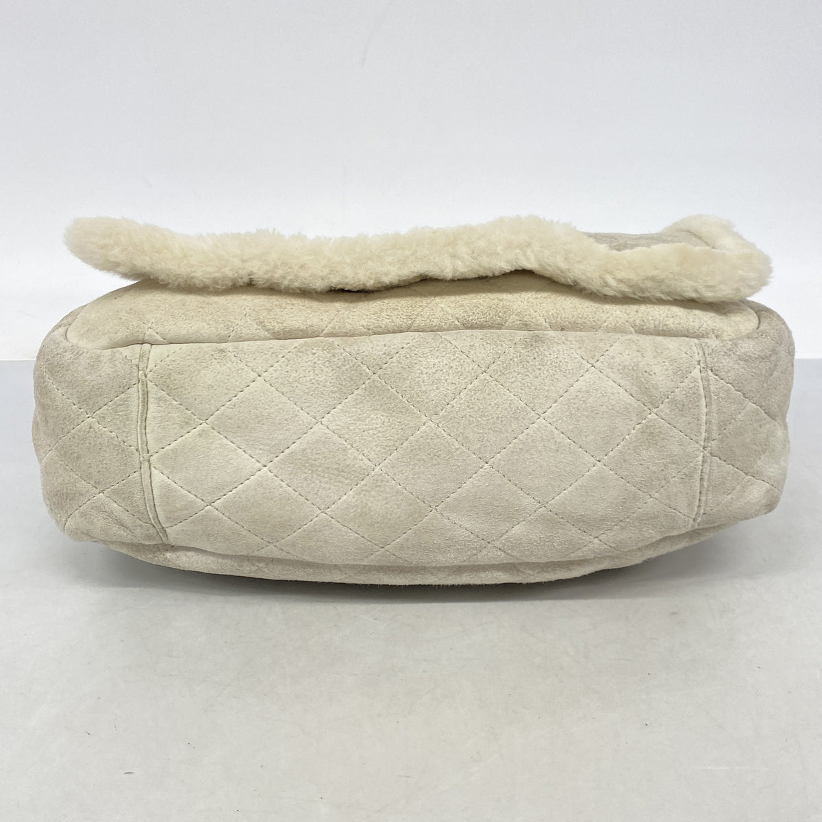 【6ib1442】シャネル ショルダーバッグ マトラッセ チェーンショルダー ファー グレー ゴールド金具【中古】レディース