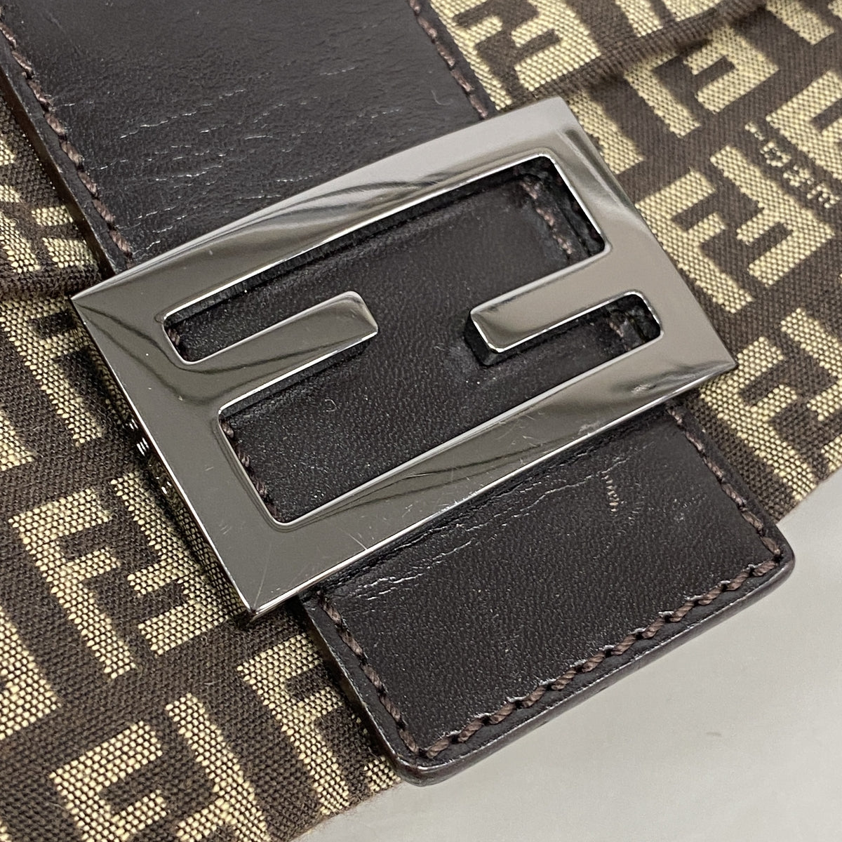【6ib1477】フェンディ ショルダーバッグ ズッキーノ マンマバケット ナイロンキャンバス ブラウン シルバー金具【中古】レディース