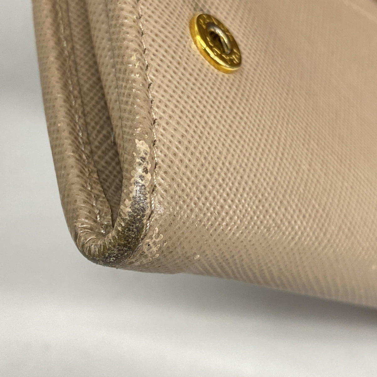 【6ib1479】プラダ 長財布 レザー ベージュ ゴールド金具【中古】レディース