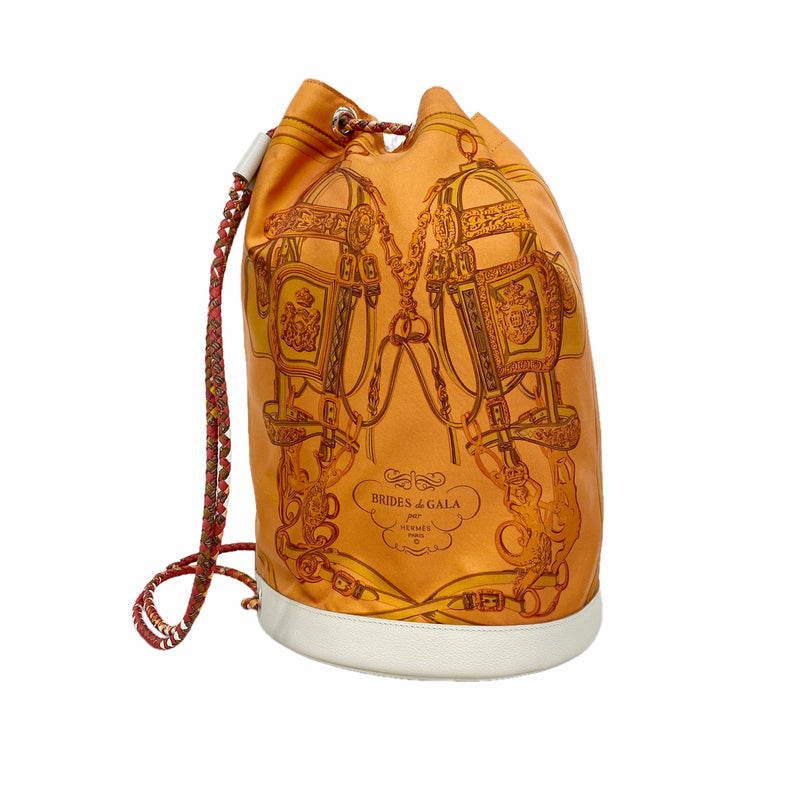 【6ib1480】エルメス ショルダーバッグ ソクワール22 シルク オレンジ シルバー金具 □O刻印【中古】レディース