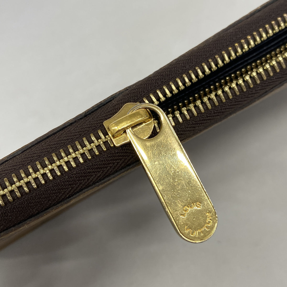 【6ib1525】ルイヴィトン 長財布 モノグラム・リバース ジッピーウォレット M82444 ブラウン【中古】レディース