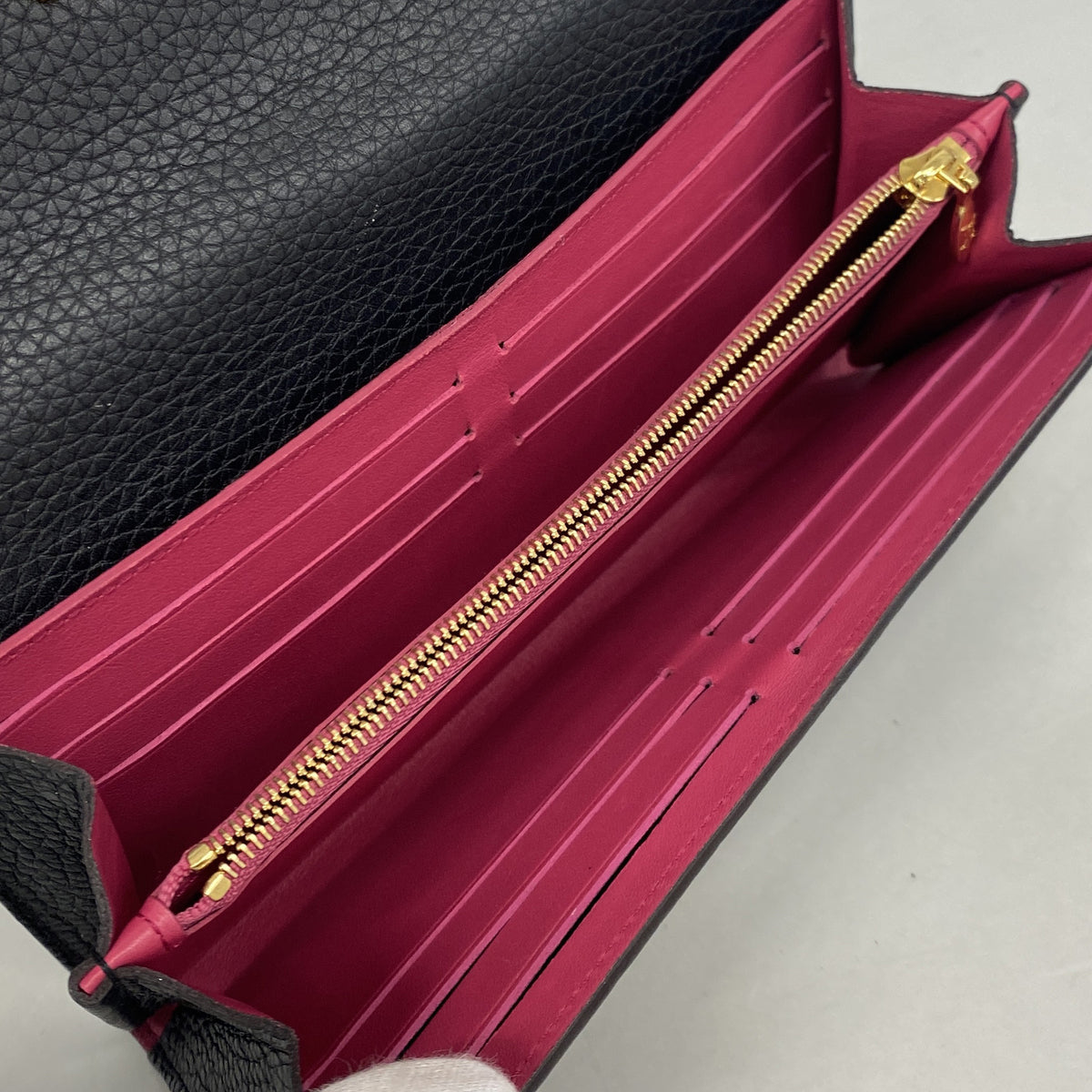 【6ib1526】ルイヴィトン 長財布 トリヨン ポルトフォイユカプシーヌ M62148 ノワール【中古】レディース