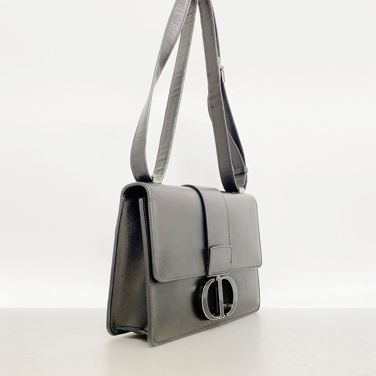 【6ib1527】クリスチャンディオール ショルダーバッグ カロ レザー ブラック シルバー金具【中古】レディース