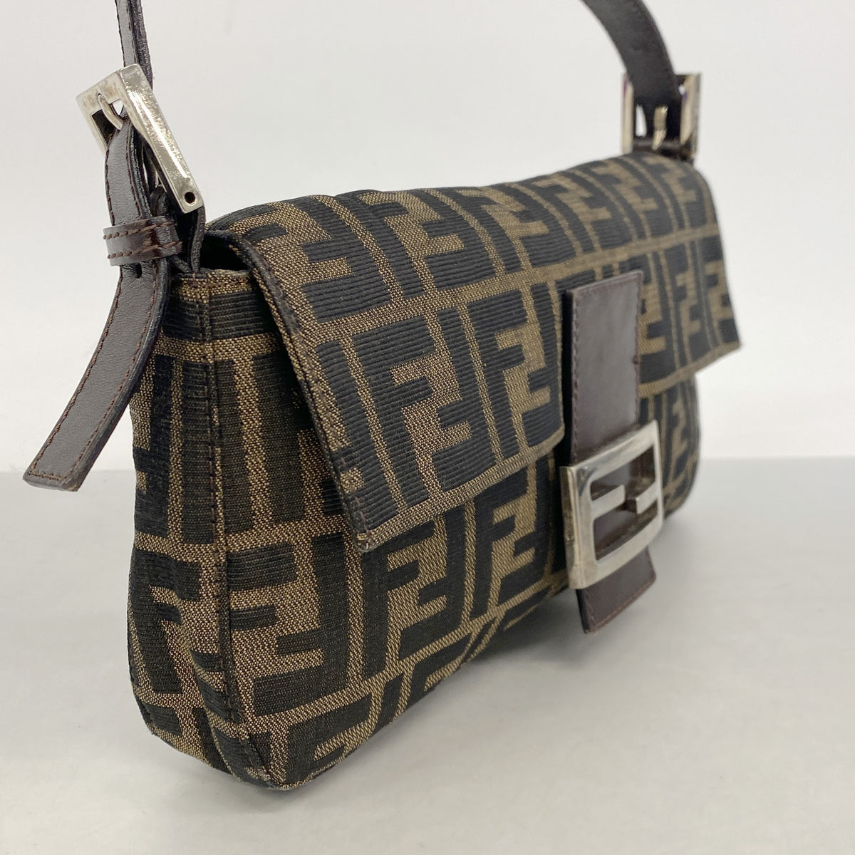 【6ib1539】フェンディ ハンドバッグ ズッカ ナイロンキャンバス ブラウン シルバー金具【中古】レディース