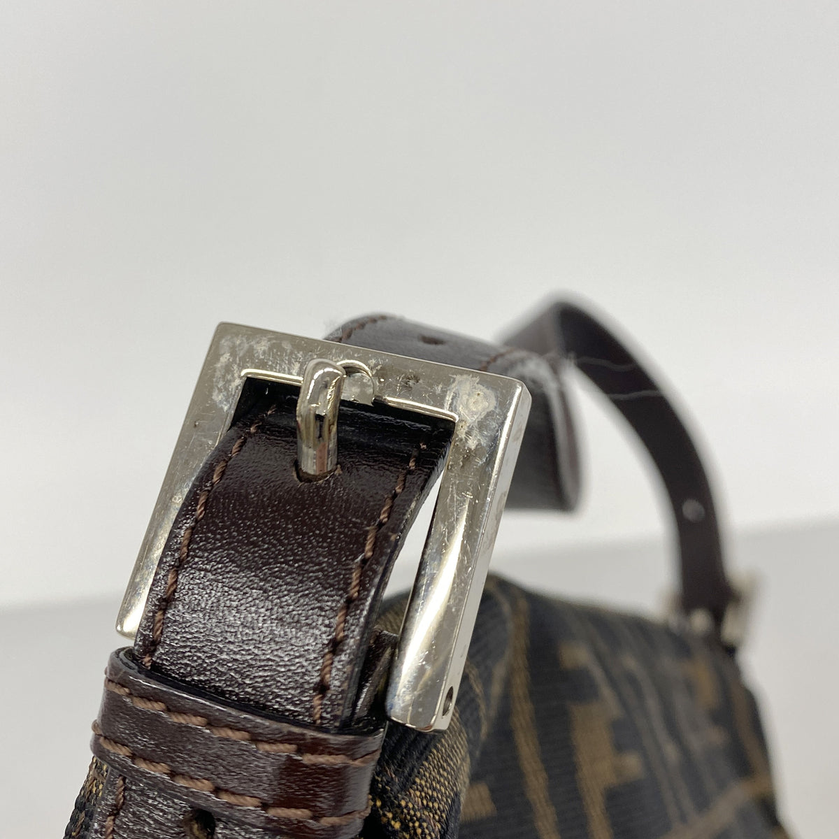 【6ib1539】フェンディ ハンドバッグ ズッカ ナイロンキャンバス ブラウン シルバー金具【中古】レディース