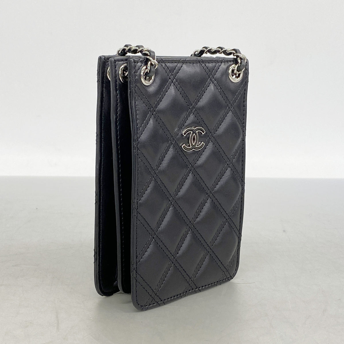 【6ib1568】シャネル ショルダーバッグ マトラッセ チェーンショルダー ラムスキン ブラック シルバー金具【中古】レディース