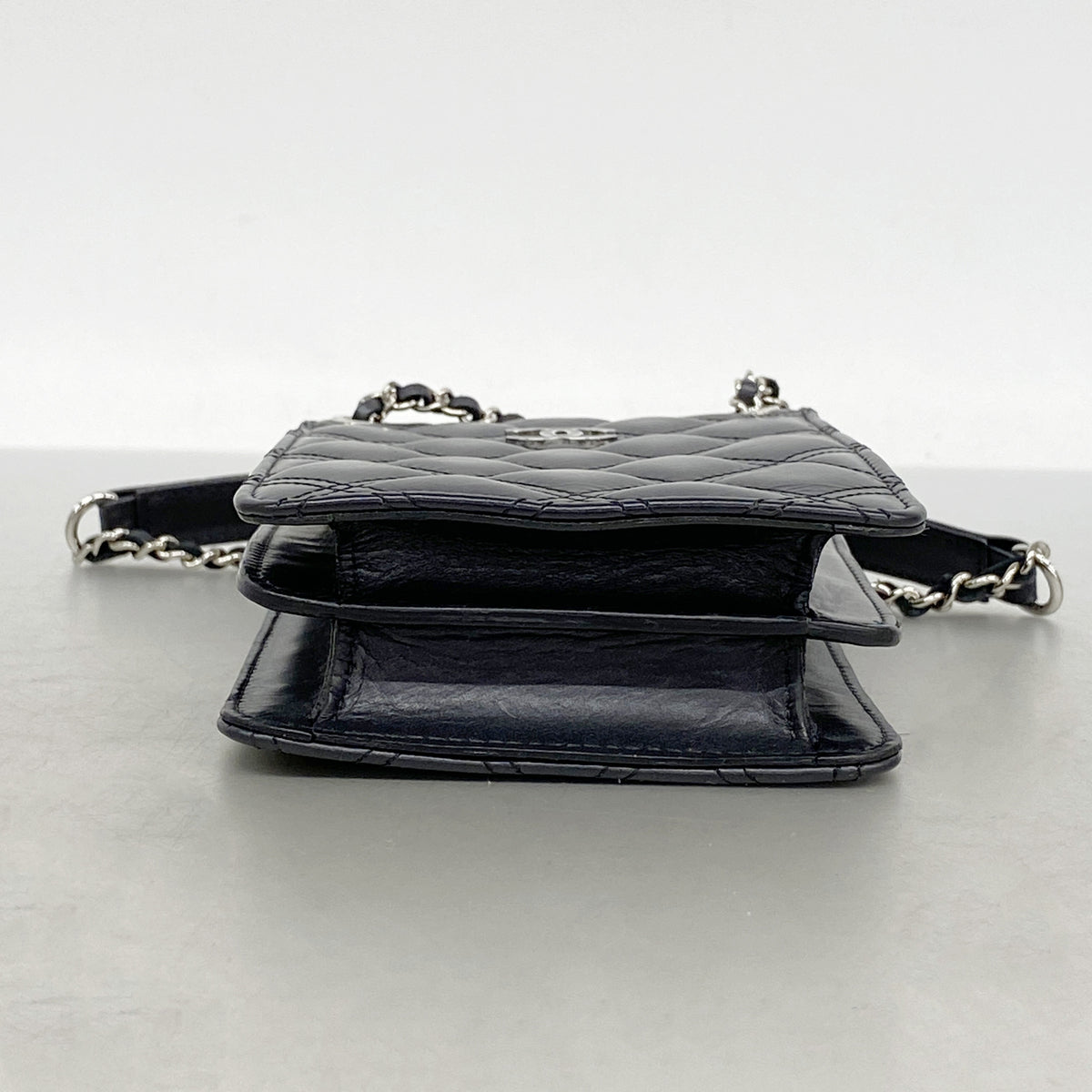 【6ib1568】シャネル ショルダーバッグ マトラッセ チェーンショルダー ラムスキン ブラック シルバー金具【中古】レディース