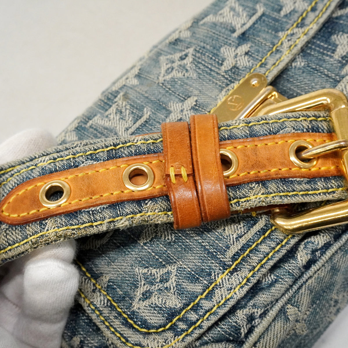 【6ib1582】ルイヴィトン ウエストバッグ モノグラム・デニム バムバッグ M95347 ブルー【中古】レディース