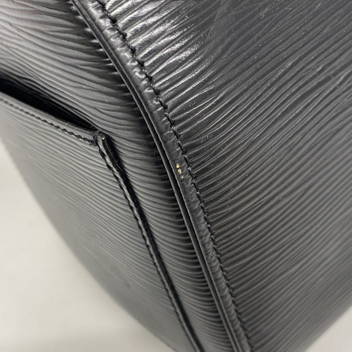 【6ib1639】ルイヴィトン ハンドバッグ エピ スピーディ25 M59032 ノワール【中古】レディース